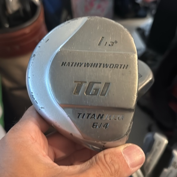 womans golf set 10 pc in right hand 
Graphite shafts in L - Picture 8 of 15